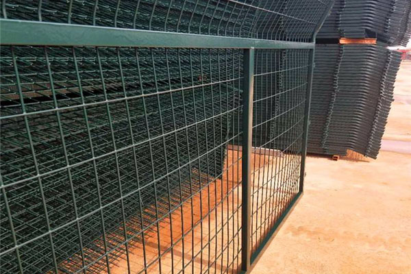 監(jiān)獄柵欄(防護(hù)網(wǎng))網(wǎng)孔細(xì)節(jié)